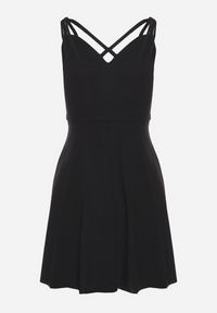 Born2be - Czarna Rozkloszowana Sukienka z Ozdobnymi Paskami Redaina. Kolor: czarny. Długość rękawa: na ramiączkach. Styl: elegancki