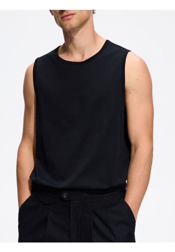 Reserved - Tank top z bawełny merceryzowanej - czarny. Kolor: czarny. Materiał: bawełna