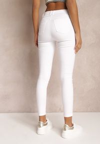 Renee - Białe Jeansy Skinny z Efektem Push Up Karinali. Okazja: na co dzień. Kolor: biały. Wzór: gładki. Styl: casual #4