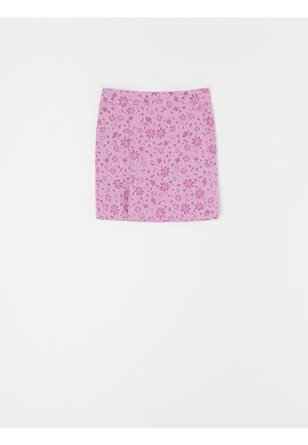 Sinsay - Spódnica mini z rozcięciem i kwiatowym wzorem - różowy. Kolor: różowy. Wzór: kwiaty