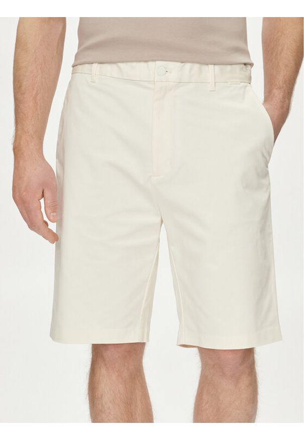 Calvin Klein Szorty materiałowe Sateen K10K112831 Écru Regular Fit. Materiał: bawełna