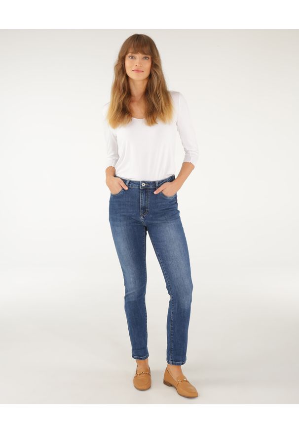 Unisono - GŁADKIE JEANSY Z PRZETARCIAMI 42-9159 BLU SCUR. Materiał: jeans. Wzór: gładki