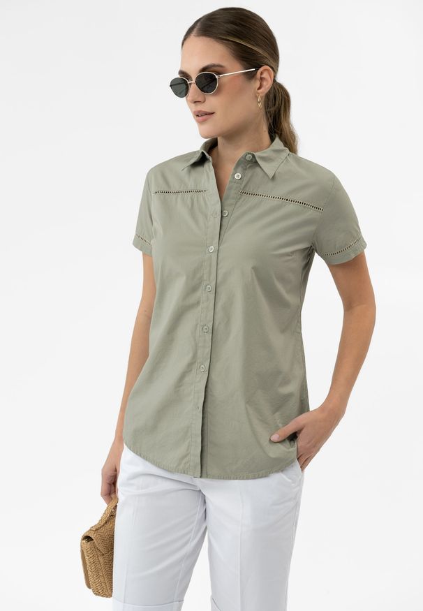 Volcano - Zielona koszula C-LIPERA. Okazja: na co dzień. Kolor: zielony. Materiał: bawełna, jeans, materiał, koronka. Długość rękawa: krótki rękaw. Długość: krótkie. Wzór: koronka. Sezon: lato. Styl: casual, klasyczny, wakacyjny