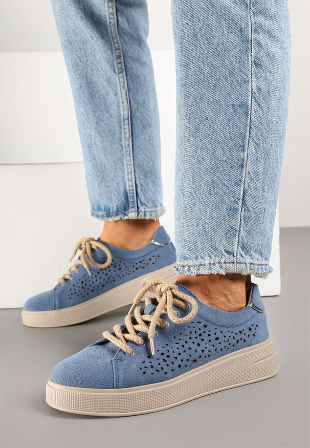 Renee - Niebieskie Ażurowe Sneakersy w Stylu Tenisówek ze Skóry Naturalnej Lirivra. Kolor: niebieski. Materiał: skóra. Wzór: ażurowy. Obcas: na obcasie