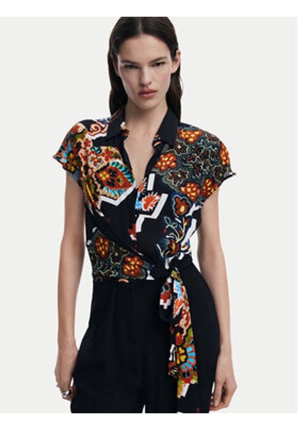 Desigual Kombinezon Paisley 25SWPW20 Czarny Regular Fit. Kolor: czarny. Materiał: wiskoza. Wzór: paisley