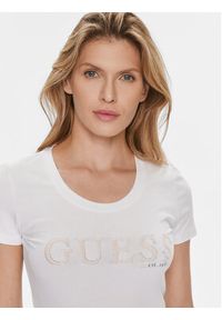 Guess T-Shirt W4RI45 J1314 Biały Regular Fit. Kolor: biały. Materiał: bawełna