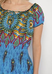 Born2be - Niebieska Bawełniana Sukienka w Etno Wzór z Gumką w Talii i Hiszpańskim Dekoltem Orose. Okazja: na co dzień. Kolor: niebieski. Materiał: bawełna. Wzór: aplikacja. Typ sukienki: proste. Styl: etno. Długość: maxi #4