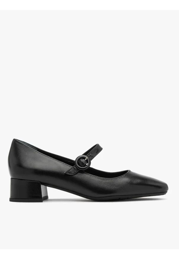 Ryłko - Czarne czółenka z paskiem na niskim klocku. Nosek buta: okrągły. Zapięcie: pasek. Kolor: czarny. Materiał: skóra. Obcas: na obcasie. Styl: street. Wysokość obcasa: średni