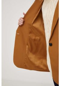 Answear Lab marynarka oversize kolor brązowy jednorzędowa gładka. Okazja: na co dzień. Kolor: brązowy. Wzór: gładki. Styl: wakacyjny #3