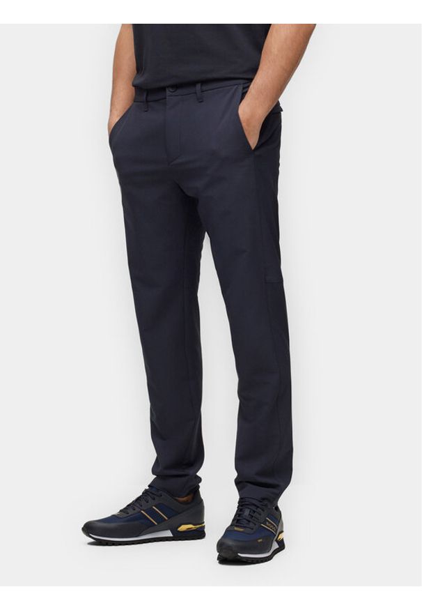 BOSS - Boss Chinosy T_Commuter 50495497 Granatowy Slim Fit. Kolor: niebieski. Materiał: syntetyk
