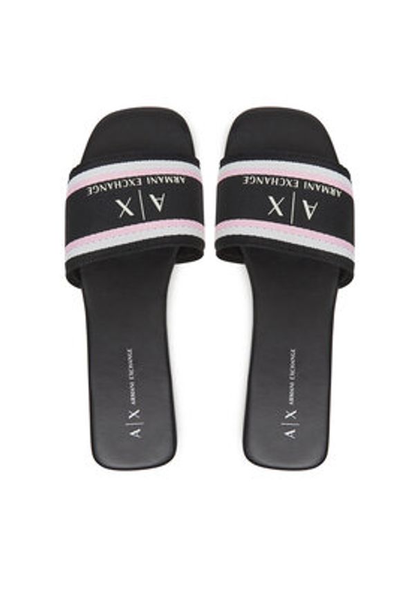 Armani Exchange Klapki XDP056 XV922 00002 Czarny. Kolor: czarny. Materiał: materiał