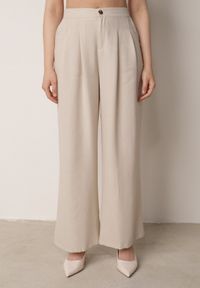 Born2be - Beżowy Elegancki Komplet Garniturowy z Wiskozy Spodnie i Kamizelka z Paskiem Amwyn. Kolor: beżowy. Materiał: wiskoza #6