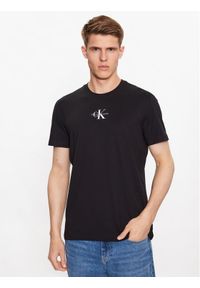 Calvin Klein Jeans T-Shirt J30J323483 Czarny Regular Fit. Kolor: czarny. Materiał: bawełna