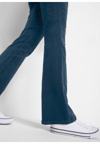 Spodnie sztruksowe ze stretchem Bootcut bonprix ciemnoniebieski. Kolor: niebieski. Materiał: sztruks #5
