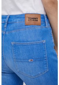 Tommy Jeans Jeansy Sylvia damskie high waist. Stan: podwyższony. Kolor: niebieski