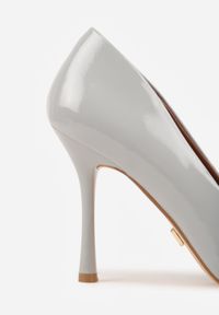 Born2be - Niebieskie Lakierowane Szpilki Vices ze Skórzaną Wkładką Iralde. Okazja: na co dzień, na spotkanie biznesowe, na ślub cywilny, do pracy, na wesele. Kolor: niebieski. Materiał: skóra, lakier. Obcas: na szpilce. Styl: casual, biznesowy, klasyczny #6