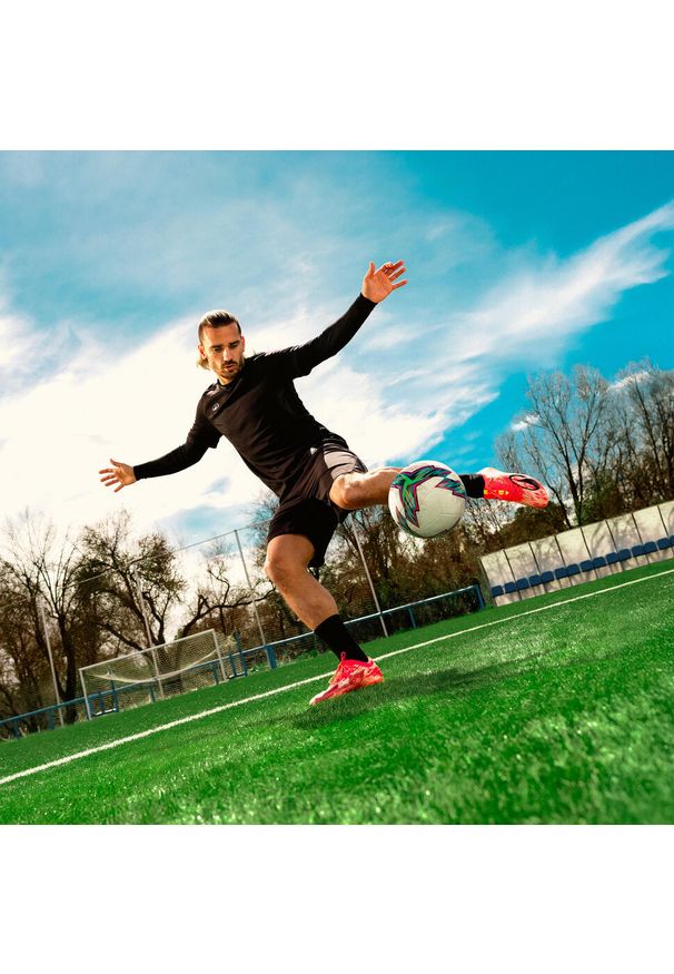 KIPSTA - Buty piłkarskie Kipsta CLR 7 Elite FG Griezmann. Kolor: czerwony, różowy, wielokolorowy. Materiał: zamsz, dzianina, skóra. Sport: piłka nożna