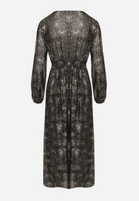 Born2be - Czarna Sukienka o Rozkloszowanym Kroju z Gumką w Talii Zdobiona Metalicznym Nadrukiem Venalenne. Typ kołnierza: dekolt w kształcie V. Kolor: czarny. Materiał: skóra. Wzór: aplikacja, nadruk. Typ sukienki: rozkloszowane. Styl: elegancki #2