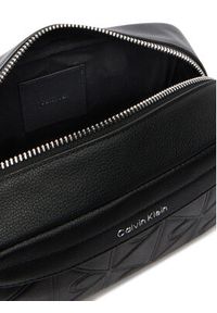 Calvin Klein Kosmetyczka Xl Emblem Aop Embo?Ss Dopp Kit LV04D1179G Czarny. Kolor: czarny. Materiał: skóra #3