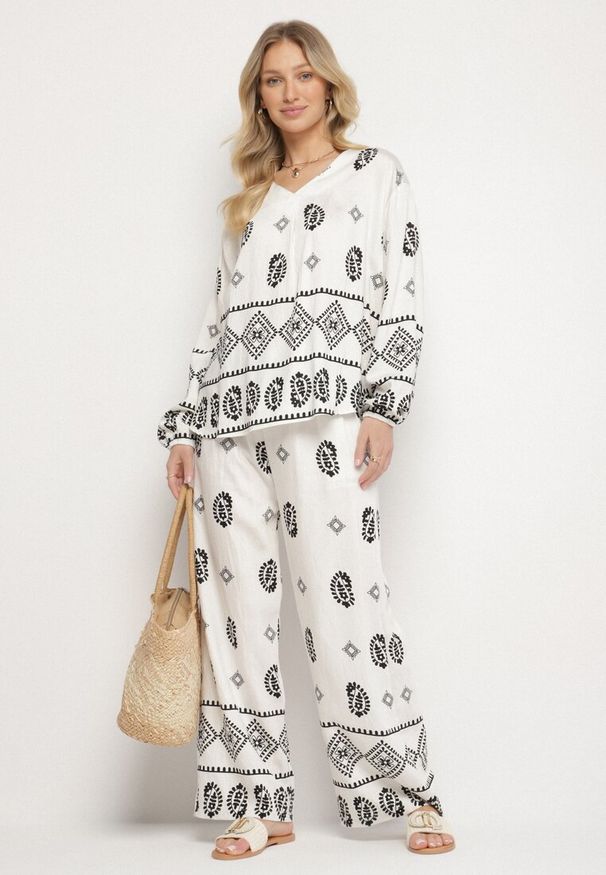 Born2be - Biało-Czarny Komplet w Stylu Rustykalnym Luźna Bluzka i Spodnie z Wiskozą Emilaris. Kolor: biały. Materiał: wiskoza. Wzór: aplikacja