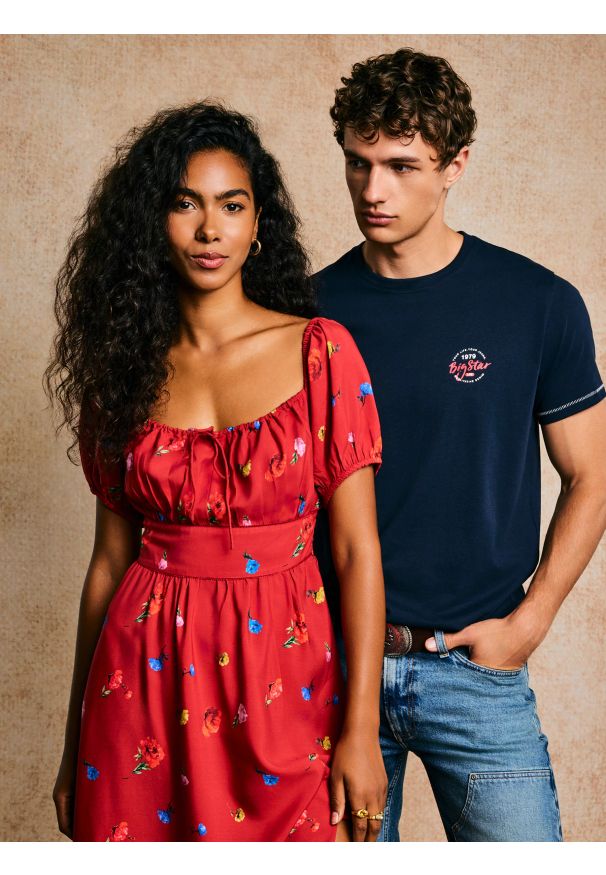 Big-Star - Koszulka męska z kontrastowymi przeszyciami granatowa Elvin 403. Okazja: na co dzień. Kolor: niebieski. Materiał: bawełna, materiał, dzianina, jeans, skóra, denim. Wzór: nadruk. Styl: klasyczny, casual