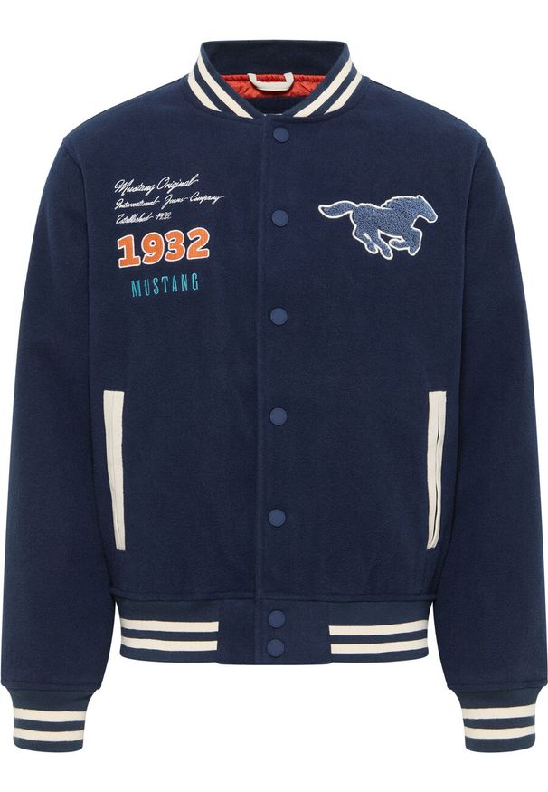 Mustang - MUSTANG Rigby MĘSKA KURTKA Z NADRUKAMI Dress Blues 1014779 5334. Wzór: nadruk