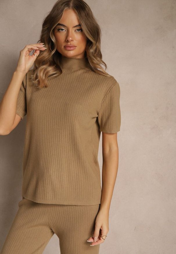 Renee - Beżowy Komplet z Dzianiny z Bawełną Spodnie Kardigan i T-shirt z Golfem Ralonia. Kolor: beżowy. Materiał: bawełna, dzianina