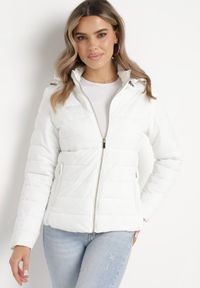 Born2be - Biała Kurtka Pikowana Przejściowa Ryrvyra. Kolor: biały. Materiał: polar. Sezon: jesień. Styl: klasyczny #4