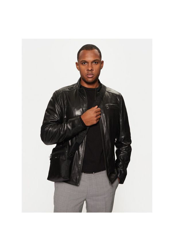 Saszetka BOSS. Kolor: czarny