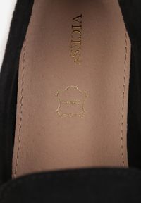 Born2be - Czarne Lekkie Mokasyny VICES z Metalowymi Ozdobami i Skórzaną Wkladką Adrialee. Nosek buta: okrągły. Kolor: czarny. Materiał: skóra. Wzór: aplikacja. Obcas: na obcasie. Styl: klasyczny. Wysokość obcasa: niski #2