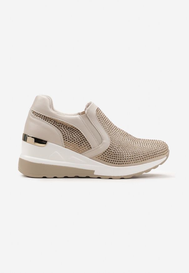 Born2be - Beżowe Wsuwane Sneakersy na Koturnie Ozdobione Cyrkoniami Leavir. Zapięcie: bez zapięcia. Kolor: beżowy. Szerokość cholewki: normalna. Wzór: aplikacja. Obcas: na koturnie