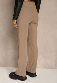 Renee - Ciemnobeżowe Prążkowane Spodnie High Waist z Szerokimi Nogawkami Resoda. Okazja: na co dzień. Stan: podwyższony. Kolor: beżowy. Materiał: prążkowany. Długość: krótkie. Styl: casual #4