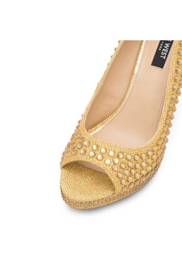 Nine West Szpilki MAIRA SY8020-9NW Złoty. Kolor: złoty. Materiał: materiał. Obcas: na szpilce