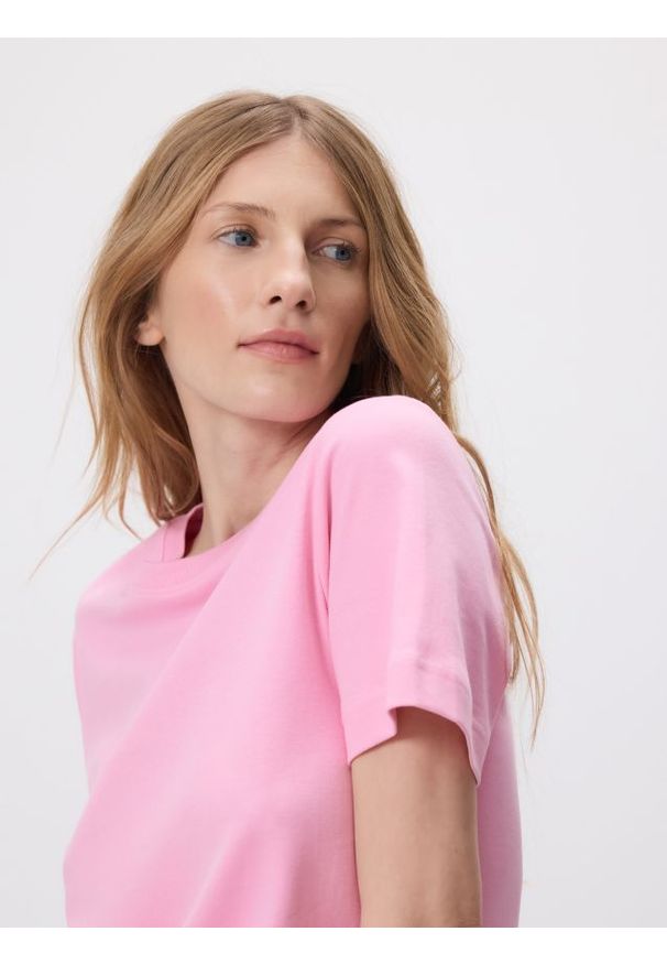 Reserved - T-shirt z bawełny merceryzowanej - inny. Materiał: bawełna