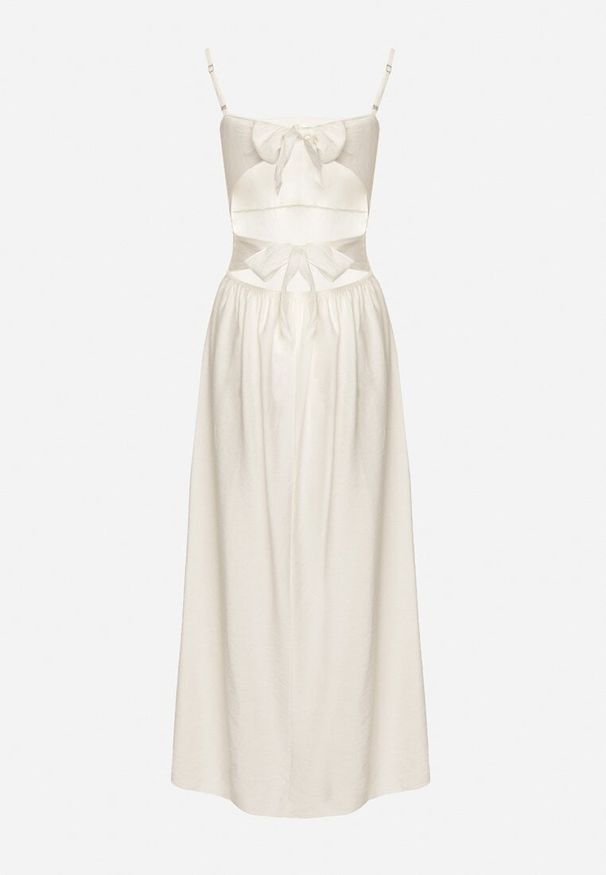 Born2be - Biała Rozkloszowana Sukienka z Wiskozą Meravela. Okazja: na co dzień. Kolor: biały. Materiał: wiskoza. Długość rękawa: na ramiączkach. Styl: elegancki, casual