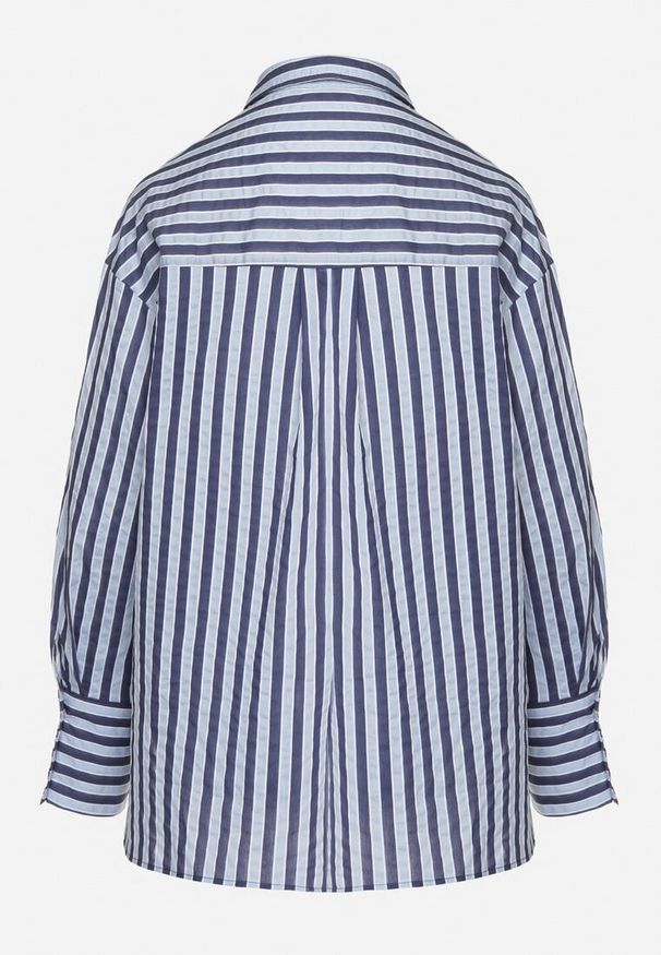 Born2be - Niebieska Koszula z Bawełny Ozdobiona Paskami i Dłuższym Tyłem Naonara. Okazja: na spotkanie biznesowe, na co dzień. Kolor: niebieski. Materiał: bawełna. Długość: długie. Wzór: aplikacja. Styl: elegancki, biznesowy, casual