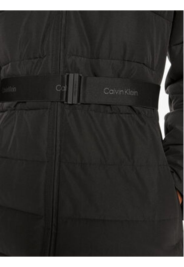 Calvin Klein Kurtka zimowa K20K207726 Czarny Regular Fit. Kolor: czarny. Materiał: syntetyk. Sezon: zima