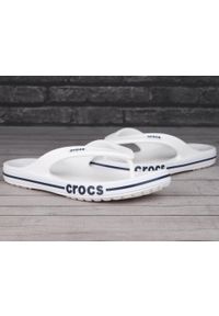 Japonki męskie sportowe Crocs BAYABAND FLIP. Kolor: biały. Sport: pływanie