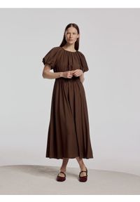 Reserved - Sukienka maxi - brązowy. Kolor: brązowy. Materiał: wiskoza, tkanina. Typ sukienki: proste. Długość: maxi