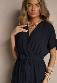 Renee - Granatowa Rozkloszowana Sukienka z Bawełną i Paskiem Lunapinia. Okazja: na co dzień. Kolor: niebieski. Materiał: bawełna. Styl: casual #2