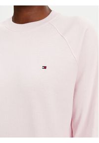 TOMMY HILFIGER - Tommy Hilfiger Bluza UW0UW05771 Różowy Regular Fit. Kolor: różowy. Materiał: bawełna #4