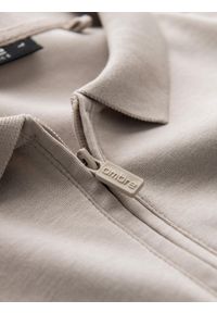 Ombre Clothing - Longsleeve męski z zapinanym na zamek kołnierzykiem polo – popielaty V2 OM-POLS-0130 - XXL. Typ kołnierza: polo. Kolor: szary. Materiał: bawełna, dzianina, materiał, skóra. Długość rękawa: długi rękaw. Wzór: aplikacja. Styl: sportowy, elegancki #5