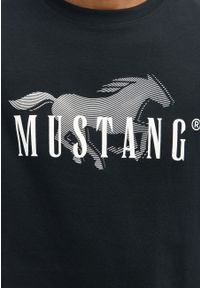 Mustang - MUSTANG AUSTIN MĘSKI T-SHIRT KOSZULKA NADRUK BLACK 1014928 4142. Wzór: nadruk #3
