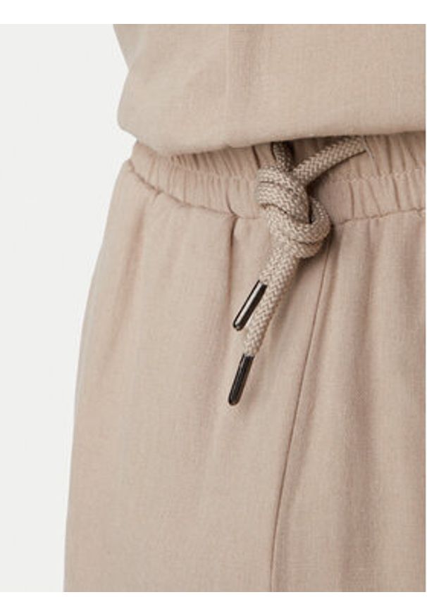 Emporio Armani Spodnie materiałowe EM000586 AF20590 U6213 Beżowy Regular Fit. Kolor: beżowy. Materiał: wiskoza