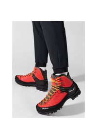 Trekkingi Salewa. Kolor: czerwony. Technologia: Gore-Tex. Sport: turystyka piesza #1