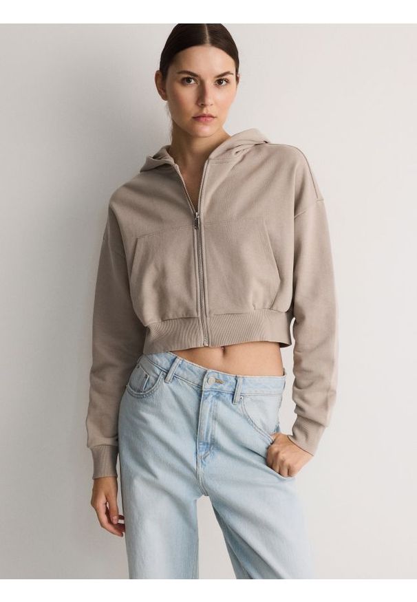 Reserved - Rozpinana bluza z kapturem - beżowy. Typ kołnierza: kaptur. Kolor: beżowy. Materiał: dzianina, bawełna
