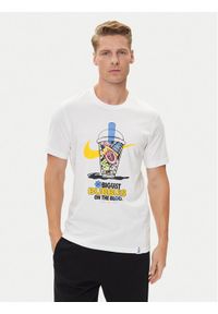 Nike T-Shirt HJ0770 Biały Regular Fit. Kolor: biały. Materiał: bawełna #1