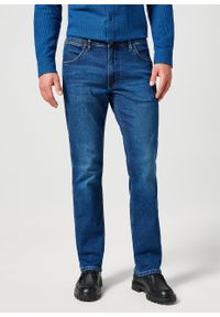 Wrangler - WRANGLER MĘSKIE SPODNIE JEANSOWE GREENSBORO DARK TRAILS 112358221