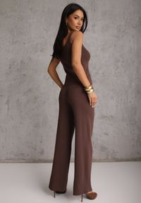 Renee - Brązowy Komplet z Dzianiny z Wiskozą Spodnie Wide Leg i Top z Guzikami Merice. Kolor: brązowy. Materiał: dzianina, wiskoza #3