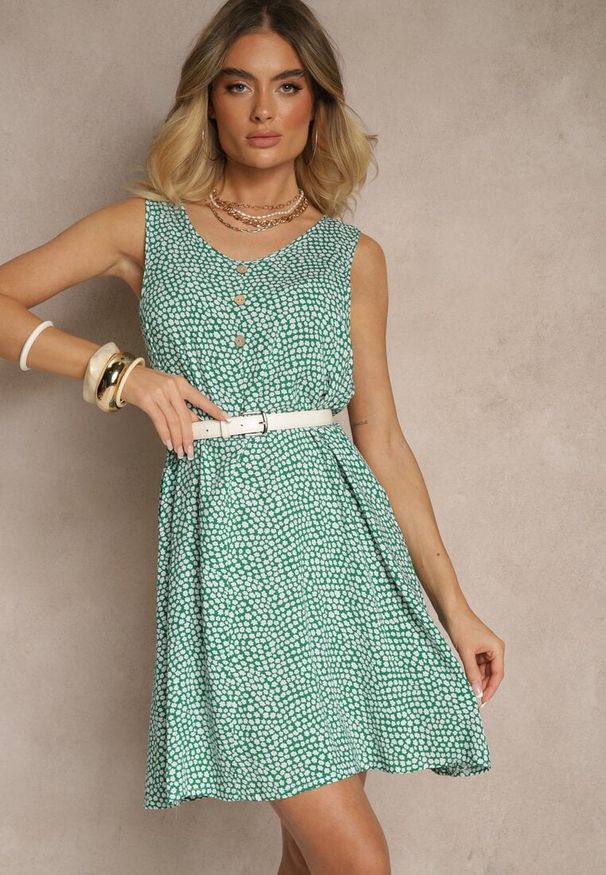 Renee - Zielona Sukienka Rozkloszowana z Bawełny z Guzikami i Kwiatami Lisariela. Okazja: na co dzień. Kolor: zielony. Materiał: bawełna. Wzór: kwiaty. Typ sukienki: proste. Styl: casual, elegancki, klasyczny